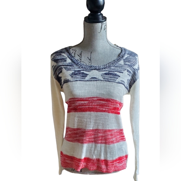 Ladies Sweater - Picture 2 of 5